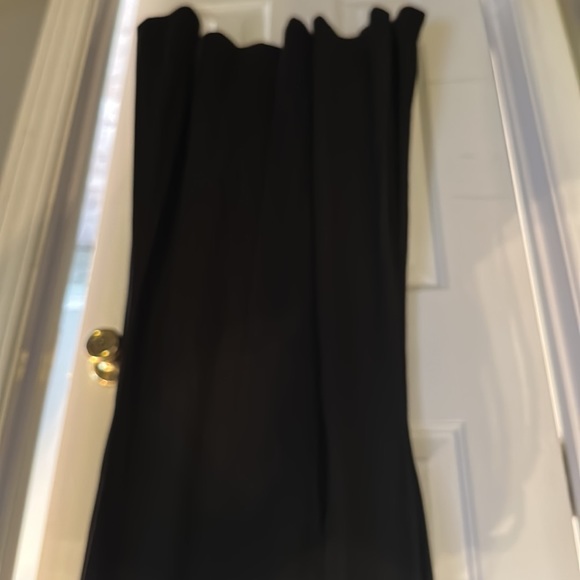 Maxi dress with side slit - Picture 3 of 3